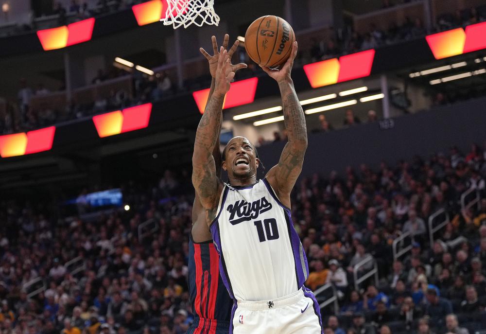 秋田蓝闪电 秋田蓝闪电